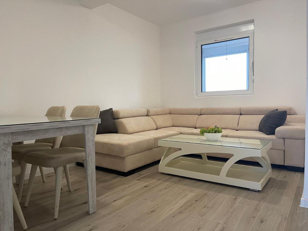 Villa Roki Ravanj Ngoại thất bức ảnh